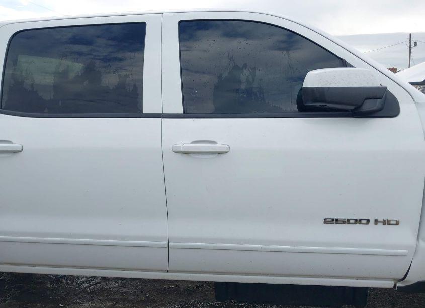 Photo 14 of 2015 Chevrolet Silverado 2500HD LT (VIN 1GC1KVE87FF572957)