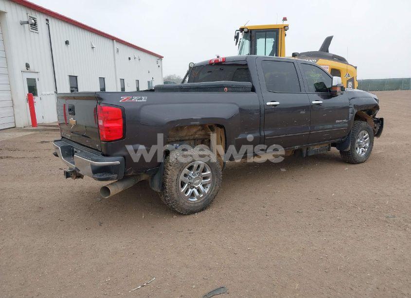 Photo 4 of 2016 Chevrolet Silverado 2500HD LT (VIN 1GC1KVE88GF239944)