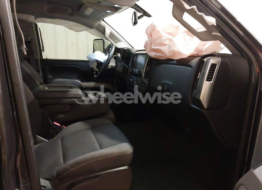 Photo 5 of 2016 Chevrolet Silverado 2500HD LT (VIN 1GC1KVE88GF239944)