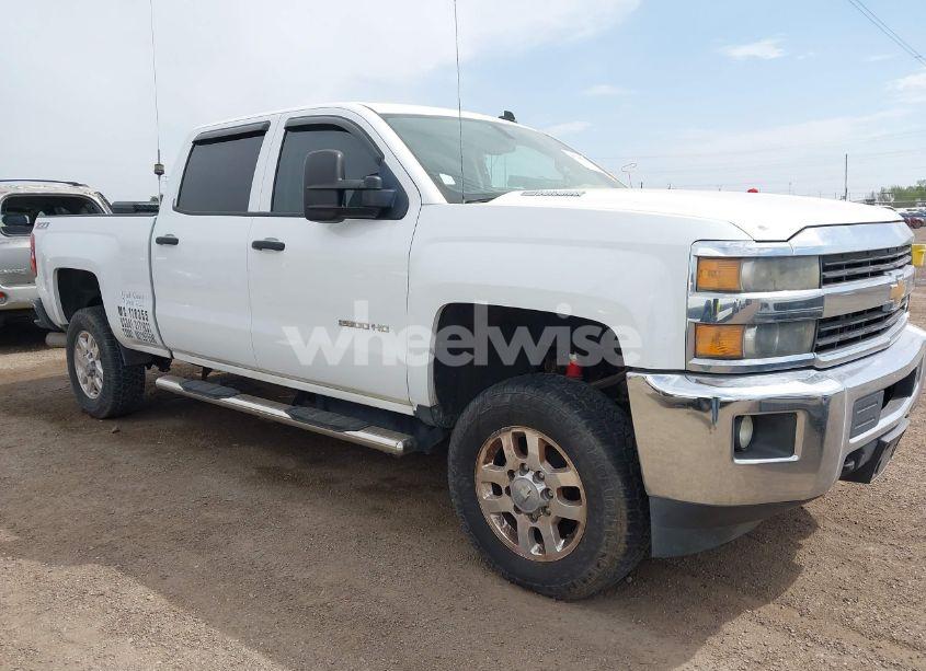 2015 Chevrolet Silverado 2500HD LT (VIN 1GC1KVE89FF122551) main photo