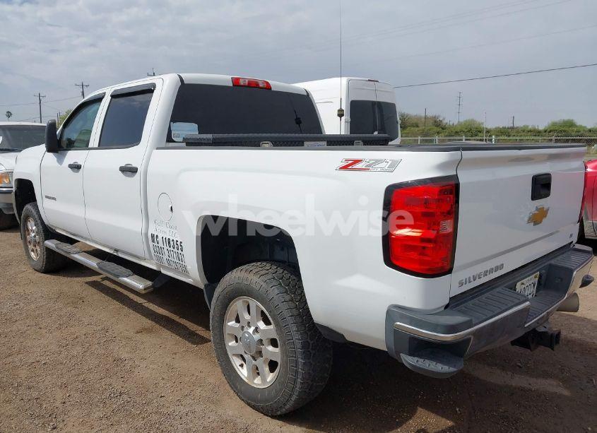Photo 3 of 2015 Chevrolet Silverado 2500HD LT (VIN 1GC1KVE89FF122551)