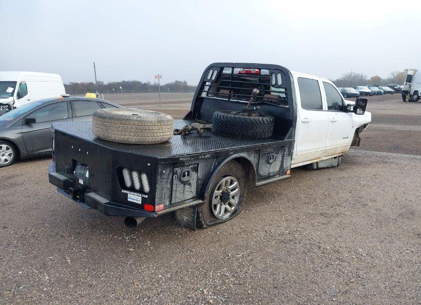Photo 4 of 2016 Chevrolet Silverado 2500HD LT (VIN 1GC1KVE89GF288375)