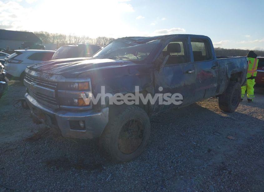 Photo 2 of 2015 Chevrolet Silverado 2500HD LT (VIN 1GC1KVE8XFF146972)