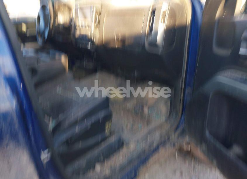 Photo 5 of 2015 Chevrolet Silverado 2500HD LT (VIN 1GC1KVE8XFF146972)