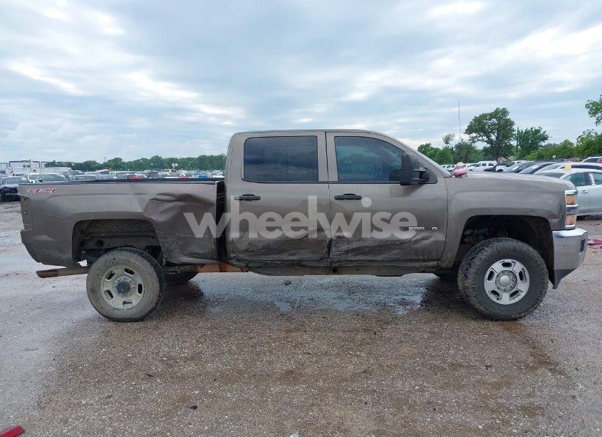 Photo 13 of 2015 Chevrolet Silverado 2500HD LT (VIN 1GC1KVEG0FF131663)