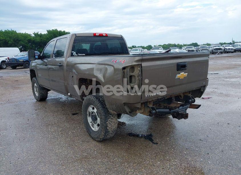 Photo 3 of 2015 Chevrolet Silverado 2500HD LT (VIN 1GC1KVEG0FF131663)