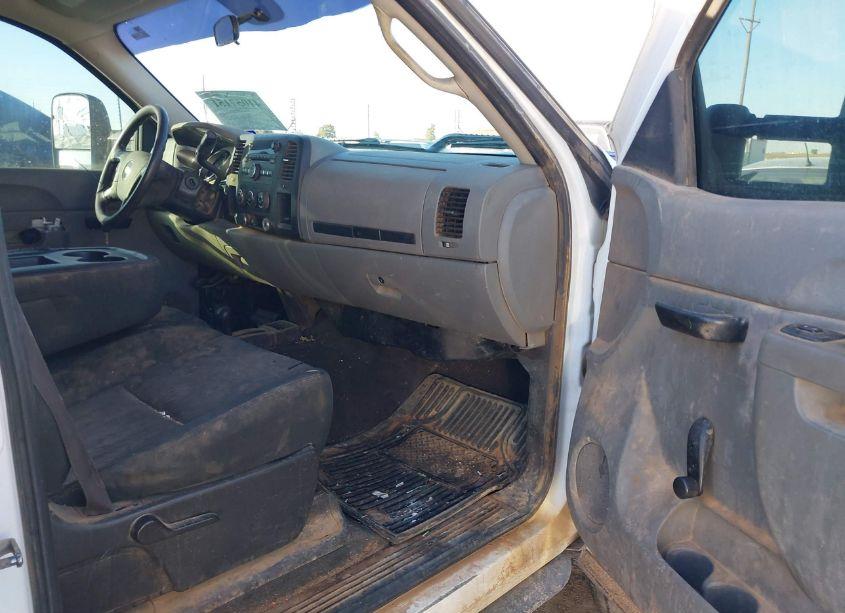 Photo 5 of 2013 Chevrolet Silverado 2500HD WORK TRUCK (VIN 1GC1KVEG1DF123794)
