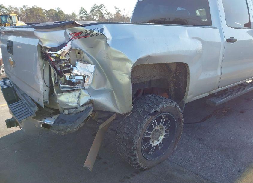 Photo 17 of 2015 Chevrolet Silverado 2500HD LT (VIN 1GC1KVEG1FF192472)