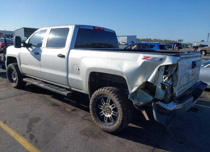 Photo 3 of 2015 Chevrolet Silverado 2500HD LT (VIN 1GC1KVEG1FF192472)