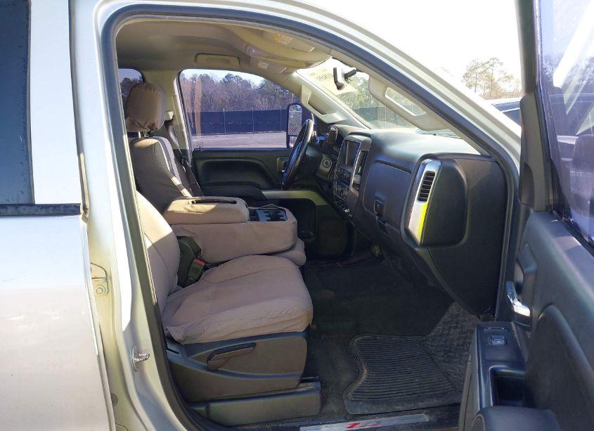 Photo 5 of 2015 Chevrolet Silverado 2500HD LT (VIN 1GC1KVEG1FF192472)