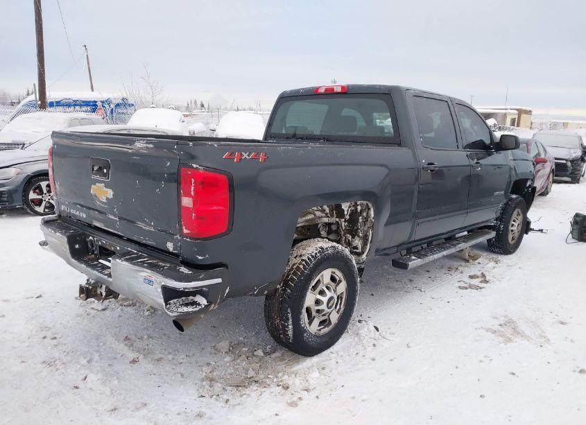 Photo 4 of 2018 Chevrolet Silverado 2500HD LT (VIN 1GC1KVEG2JF134119)
