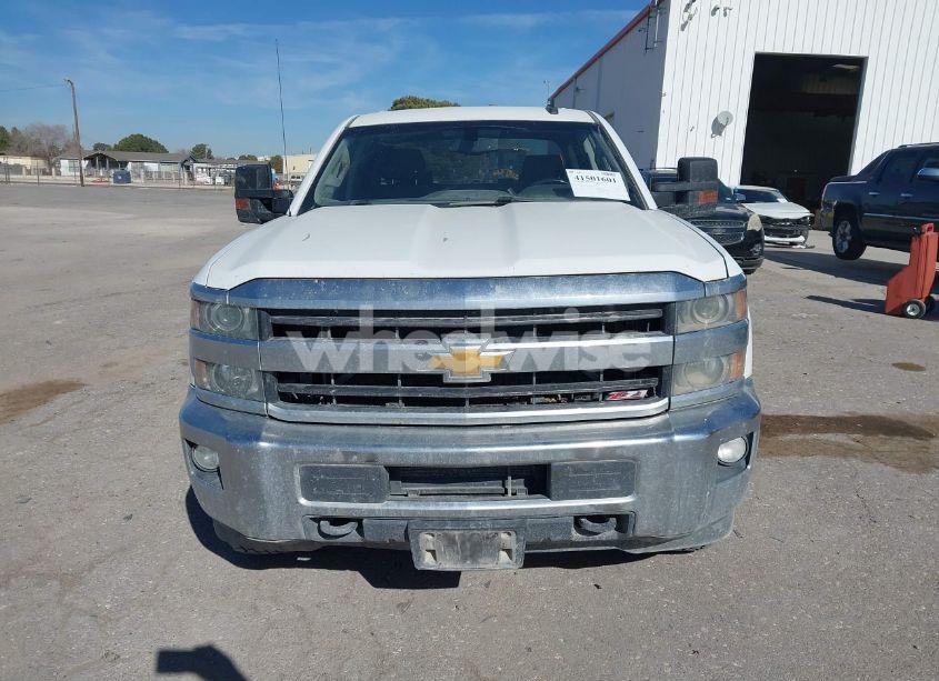 Photo 12 of 2018 Chevrolet Silverado 2500HD LT (VIN 1GC1KVEG2JF167203)