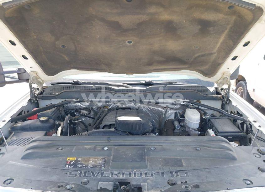 Photo 10 of 2015 Chevrolet Silverado 2500HD LT (VIN 1GC1KVEG4FF115529)