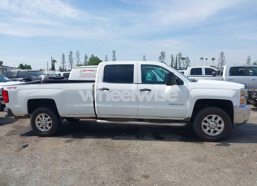 Photo 13 of 2015 Chevrolet Silverado 2500HD LT (VIN 1GC1KVEG4FF115529)