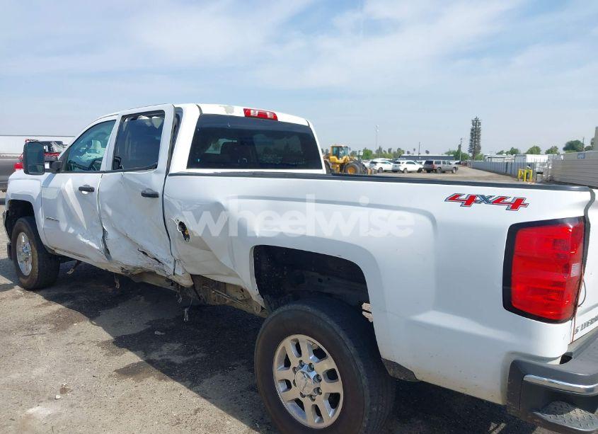 Photo 14 of 2015 Chevrolet Silverado 2500HD LT (VIN 1GC1KVEG4FF115529)