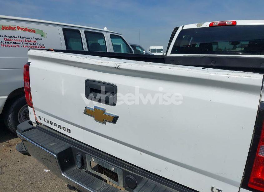 Photo 18 of 2015 Chevrolet Silverado 2500HD LT (VIN 1GC1KVEG4FF115529)