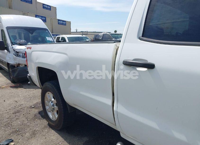 Photo 19 of 2015 Chevrolet Silverado 2500HD LT (VIN 1GC1KVEG4FF115529)