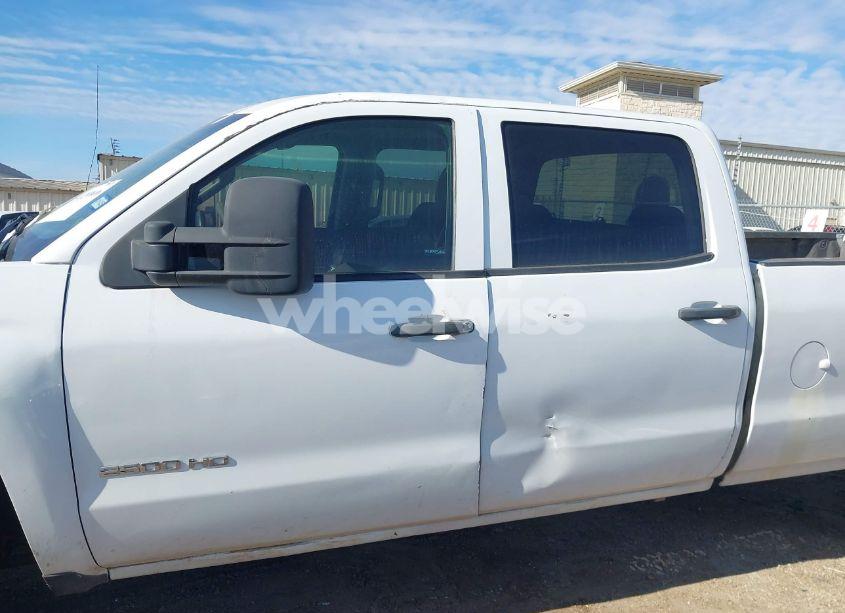 Photo 14 of 2015 Chevrolet Silverado 2500HD LT (VIN 1GC1KVEG4FF141239)