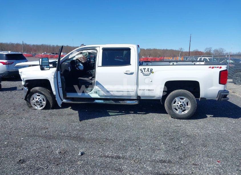 Photo 14 of 2017 Chevrolet Silverado 2500HD LT (VIN 1GC1KVEG4HF155497)