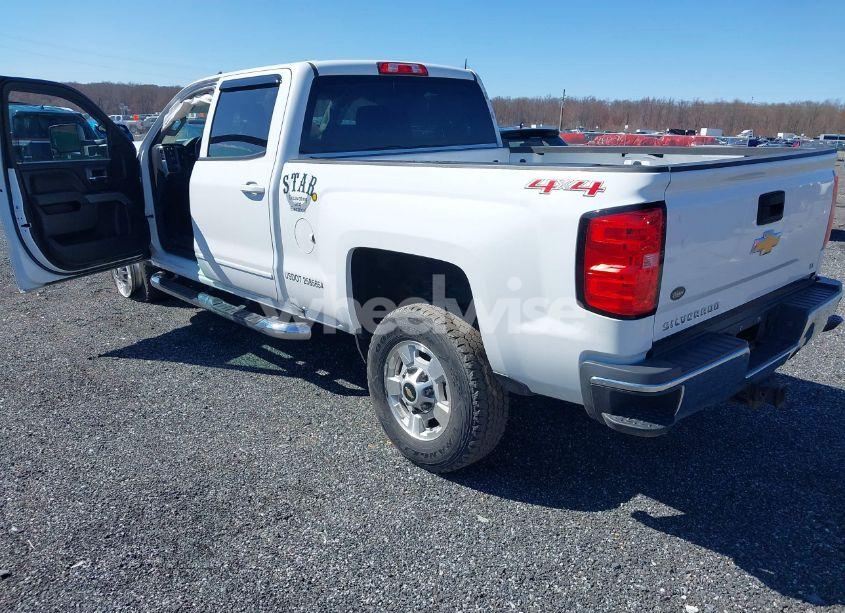 Photo 3 of 2017 Chevrolet Silverado 2500HD LT (VIN 1GC1KVEG4HF155497)