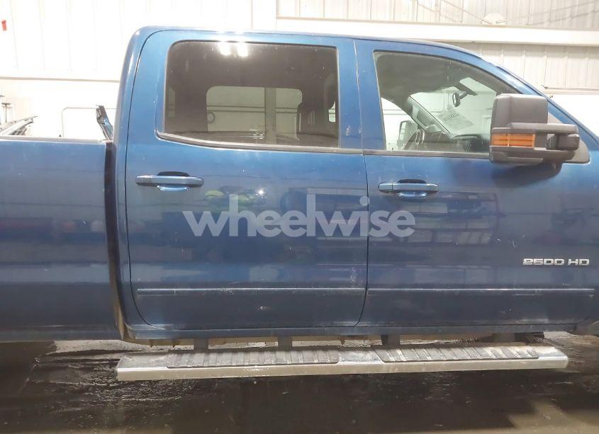 Photo 13 of 2015 Chevrolet Silverado 2500HD LT (VIN 1GC1KVEG5FF554576)