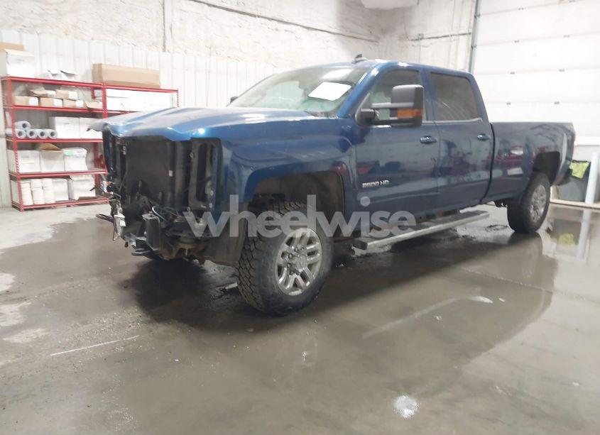 Photo 2 of 2015 Chevrolet Silverado 2500HD LT (VIN 1GC1KVEG5FF554576)