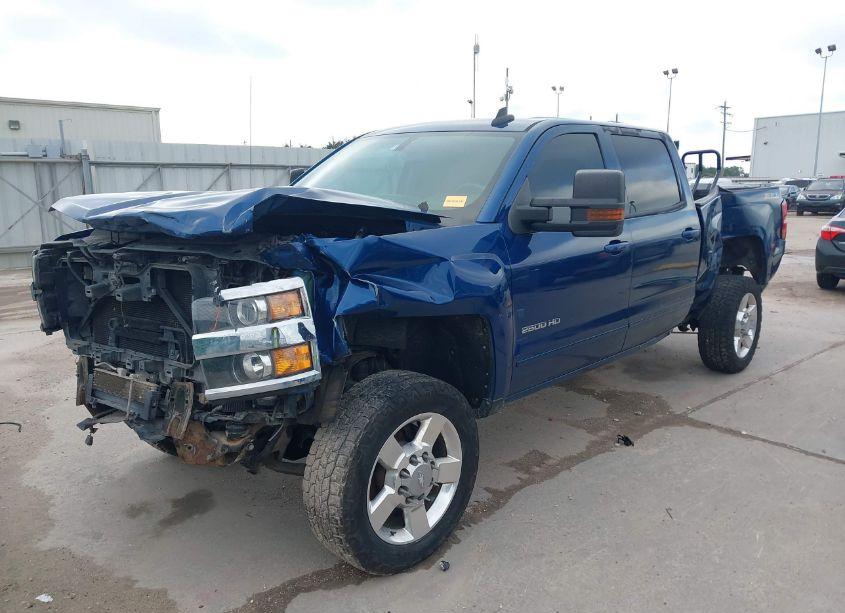 Photo 2 of 2016 Chevrolet Silverado 2500HD LT (VIN 1GC1KVEG5GF297243)