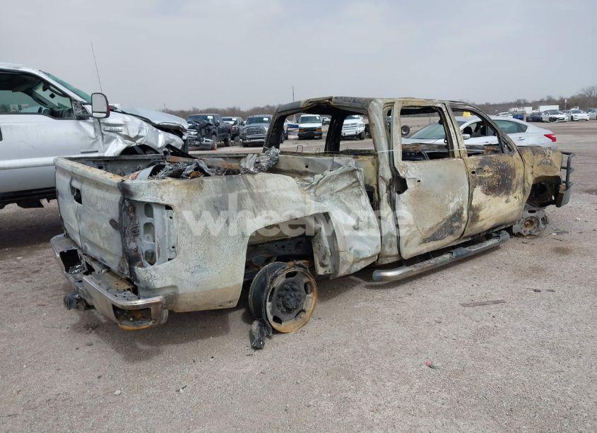 Photo 4 of 2017 Chevrolet Silverado 2500HD LT (VIN 1GC1KVEG5HF200415)