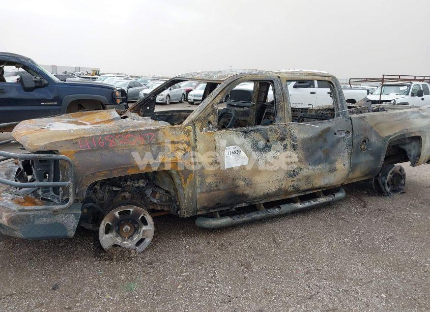 Photo 6 of 2017 Chevrolet Silverado 2500HD LT (VIN 1GC1KVEG5HF200415)