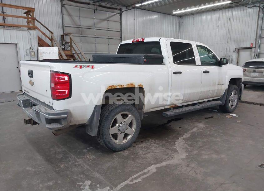 Photo 4 of 2015 Chevrolet Silverado 2500HD LT (VIN 1GC1KVEG6FF108081)