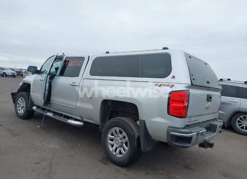 Photo 3 of 2016 Chevrolet Silverado 2500HD LT (VIN 1GC1KVEG7GF164399)