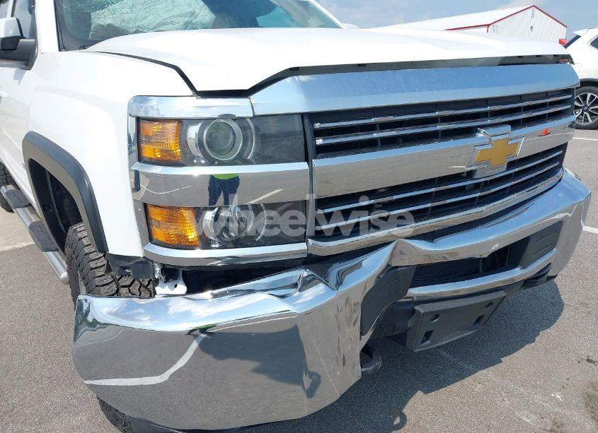 Photo 6 of 2015 Chevrolet Silverado 2500HD LT (VIN 1GC1KVEG8FF569475)
