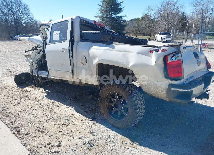 Photo 3 of 2016 Chevrolet Silverado 2500HD LT (VIN 1GC1KVEG8GF222990)
