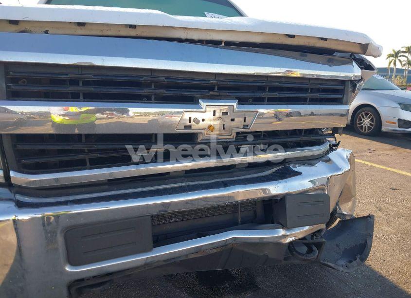 Photo 18 of 2017 Chevrolet Silverado 2500HD LT (VIN 1GC1KVEG8HF128707)