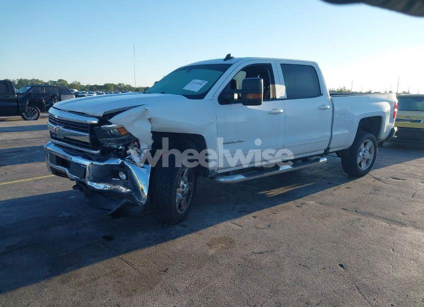 Photo 2 of 2017 Chevrolet Silverado 2500HD LT (VIN 1GC1KVEG8HF128707)