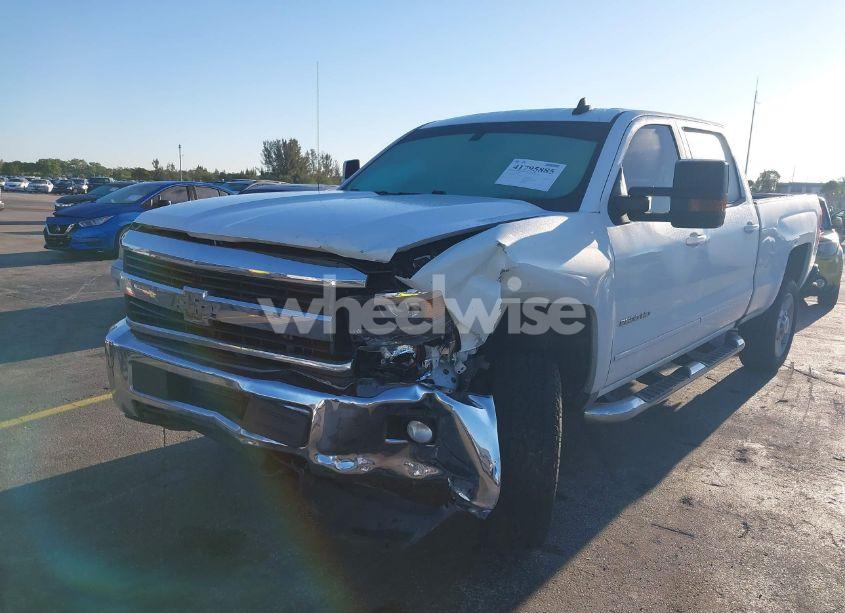 Photo 6 of 2017 Chevrolet Silverado 2500HD LT (VIN 1GC1KVEG8HF128707)