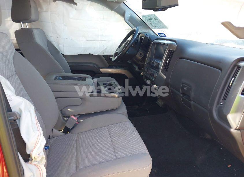 Photo 5 of 2018 Chevrolet Silverado 2500HD LT (VIN 1GC1KVEG8JF260226)