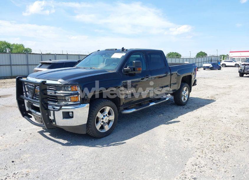 Photo 2 of 2016 Chevrolet Silverado 2500HD LT (VIN 1GC1KVEG9GF296399)