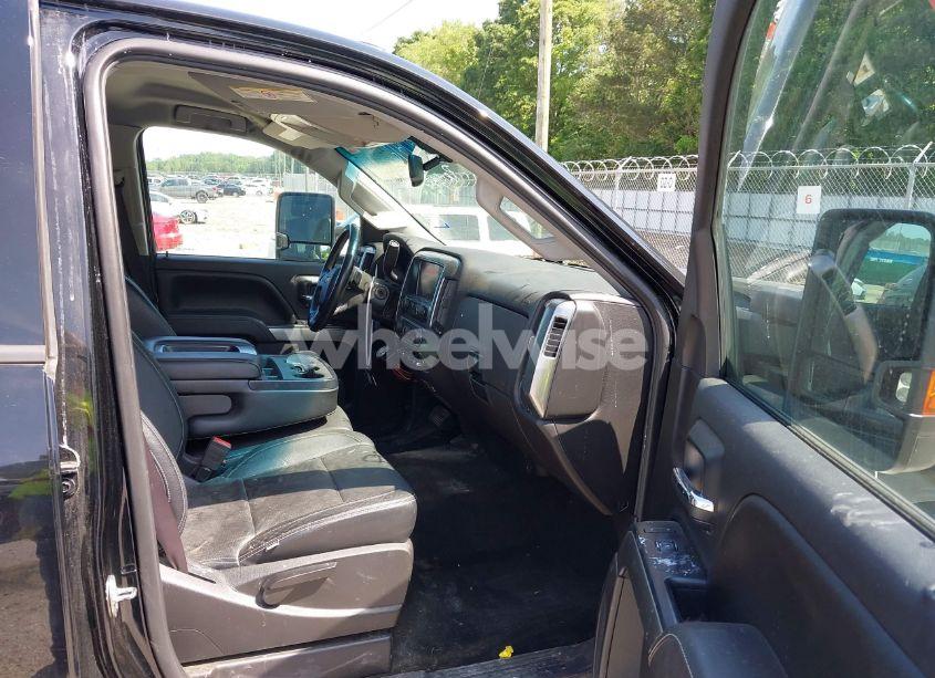 Photo 5 of 2016 Chevrolet Silverado 2500HD LT (VIN 1GC1KVEG9GF296399)