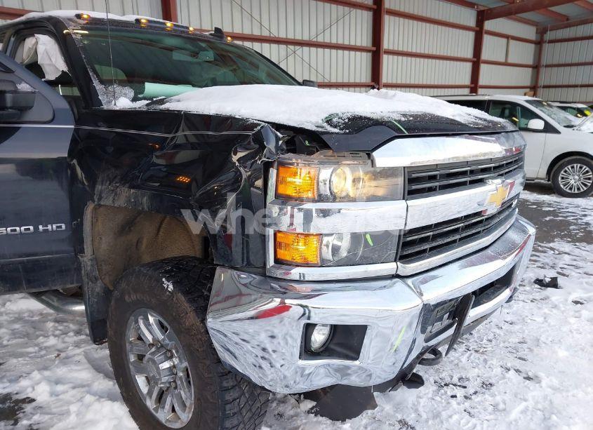 Photo 6 of 2017 Chevrolet Silverado 2500HD LT (VIN 1GC1KVEGXHF105705)