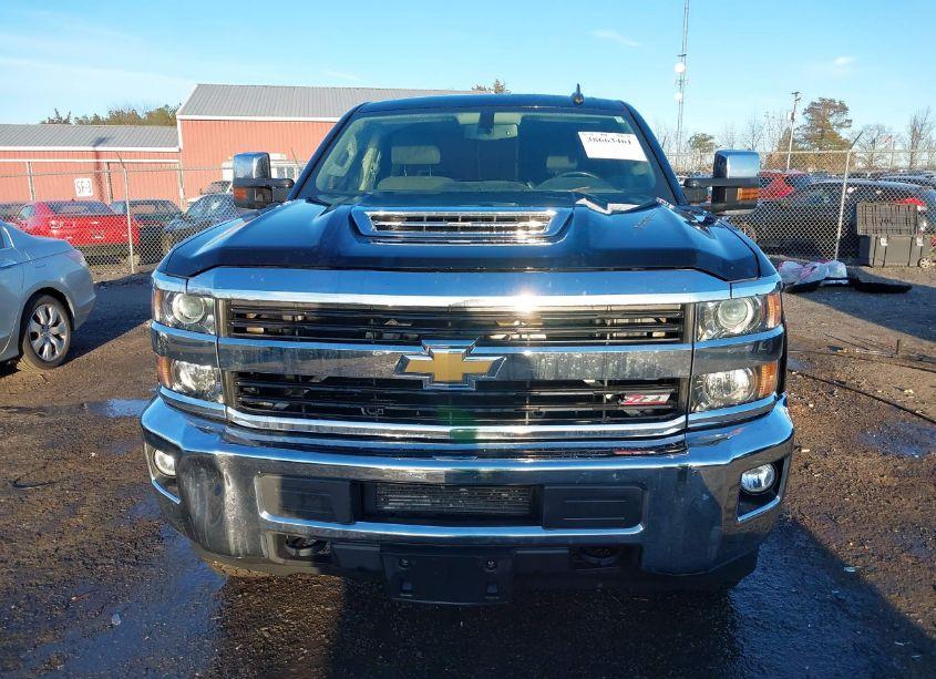 Photo 13 of 2017 Chevrolet Silverado 2500HD LT (VIN 1GC1KVEY1HF153621)