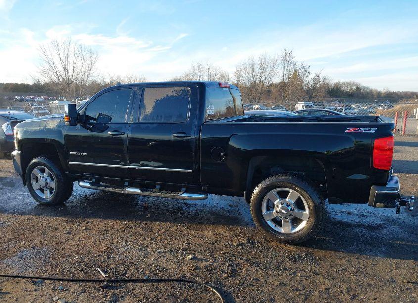 Photo 15 of 2017 Chevrolet Silverado 2500HD LT (VIN 1GC1KVEY1HF153621)