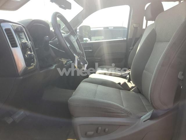 Photo 10 of 2018 CHEVROLET SILVERADO K2500 HEAVY DUTY LT (VIN 1GC1KVEY1JF104649)