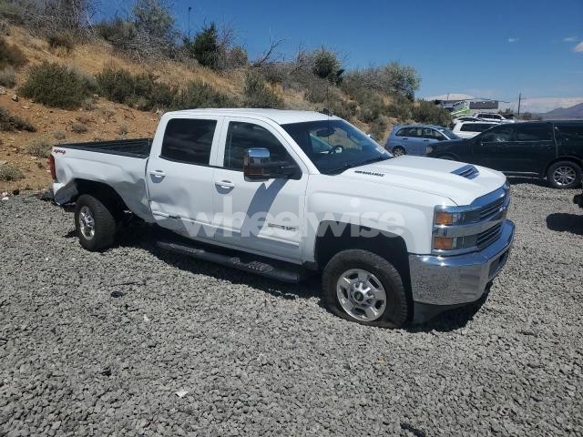 Photo 10 of 2017 CHEVROLET SILVERADO K2500 HEAVY DUTY LT (VIN 1GC1KVEY2HF148105)