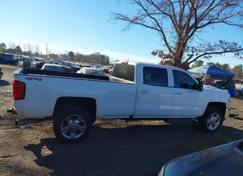Photo 13 of 2018 Chevrolet Silverado 2500HD LT (VIN 1GC1KVEY3JF132663)