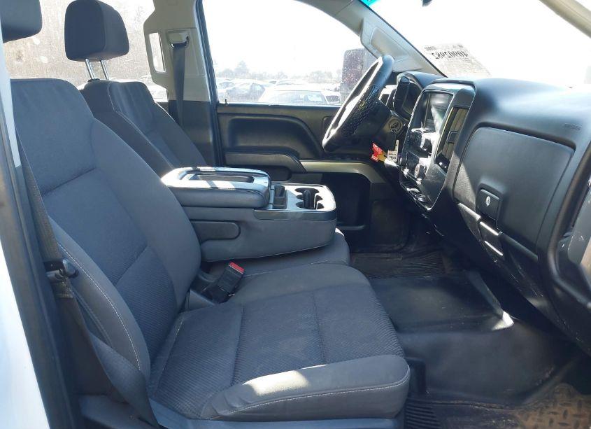 Photo 5 of 2018 Chevrolet Silverado 2500HD LT (VIN 1GC1KVEY3JF132663)