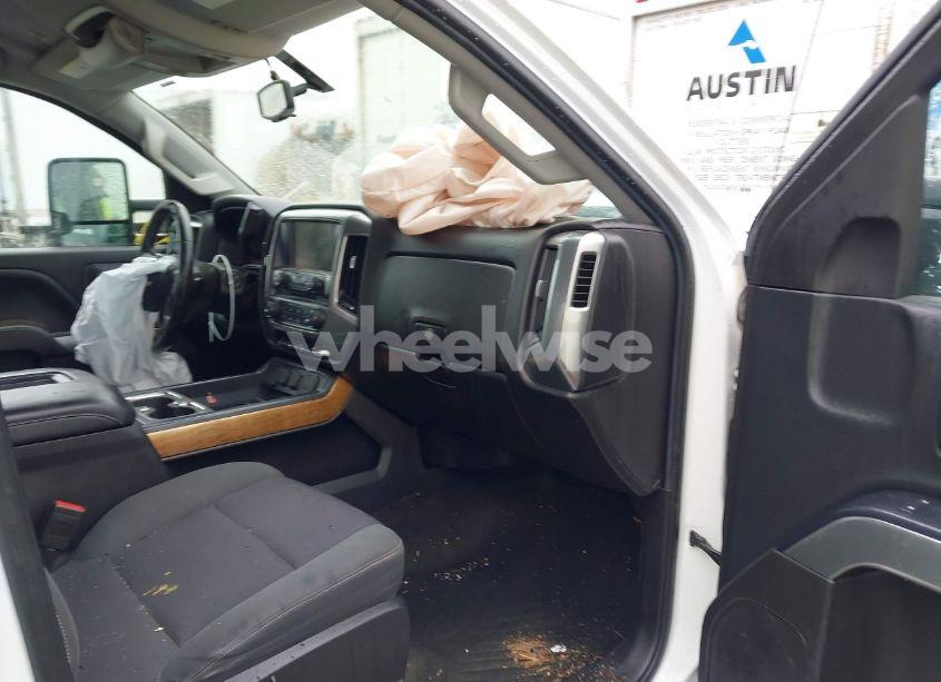 Photo 5 of 2017 Chevrolet Silverado 2500HD LT (VIN 1GC1KVEY4HF182790)