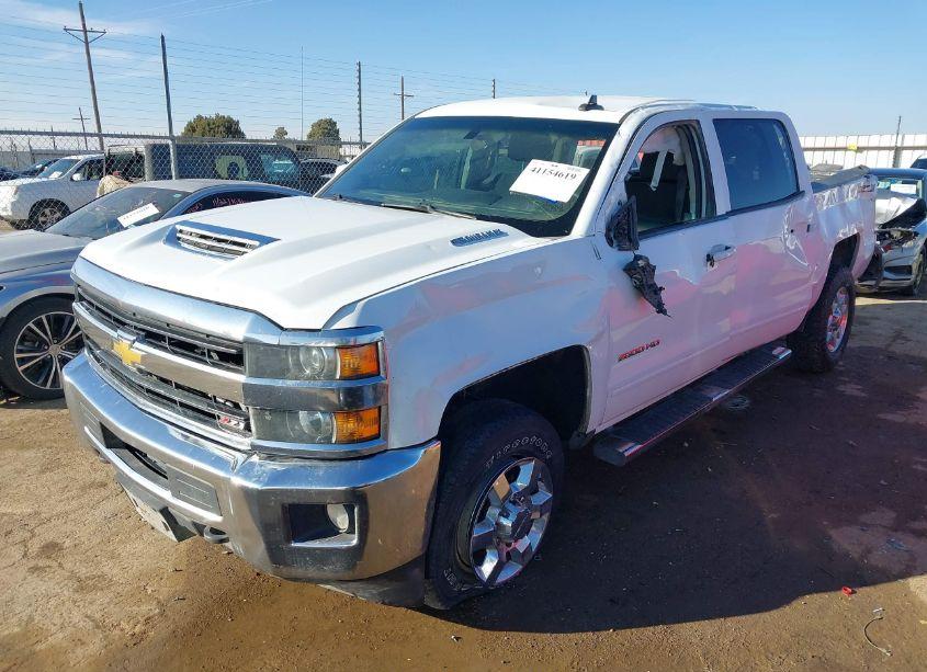 Photo 2 of 2018 Chevrolet Silverado 2500HD LT (VIN 1GC1KVEY4JF210688)