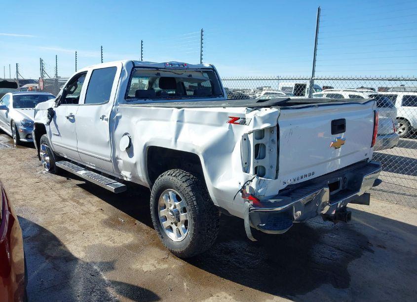 Photo 6 of 2018 Chevrolet Silverado 2500HD LT (VIN 1GC1KVEY4JF210688)