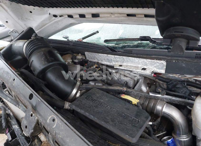 Photo 10 of 2017 Chevrolet Silverado 2500HD LT (VIN 1GC1KVEY5HF165951)